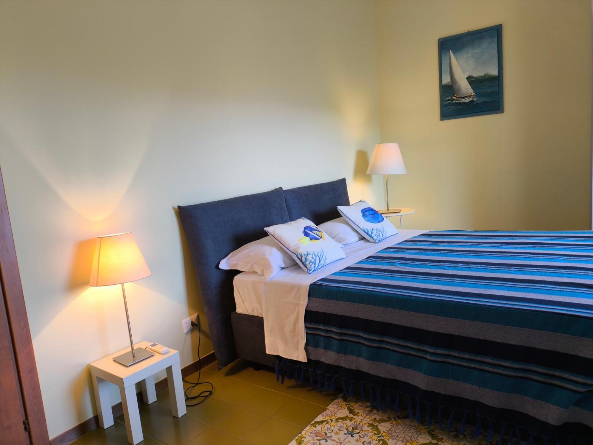 Casa Mar - Elegant Apartment With Pool And Panoramic Terrace In The Heart Of Sorrento Eksteriør billede