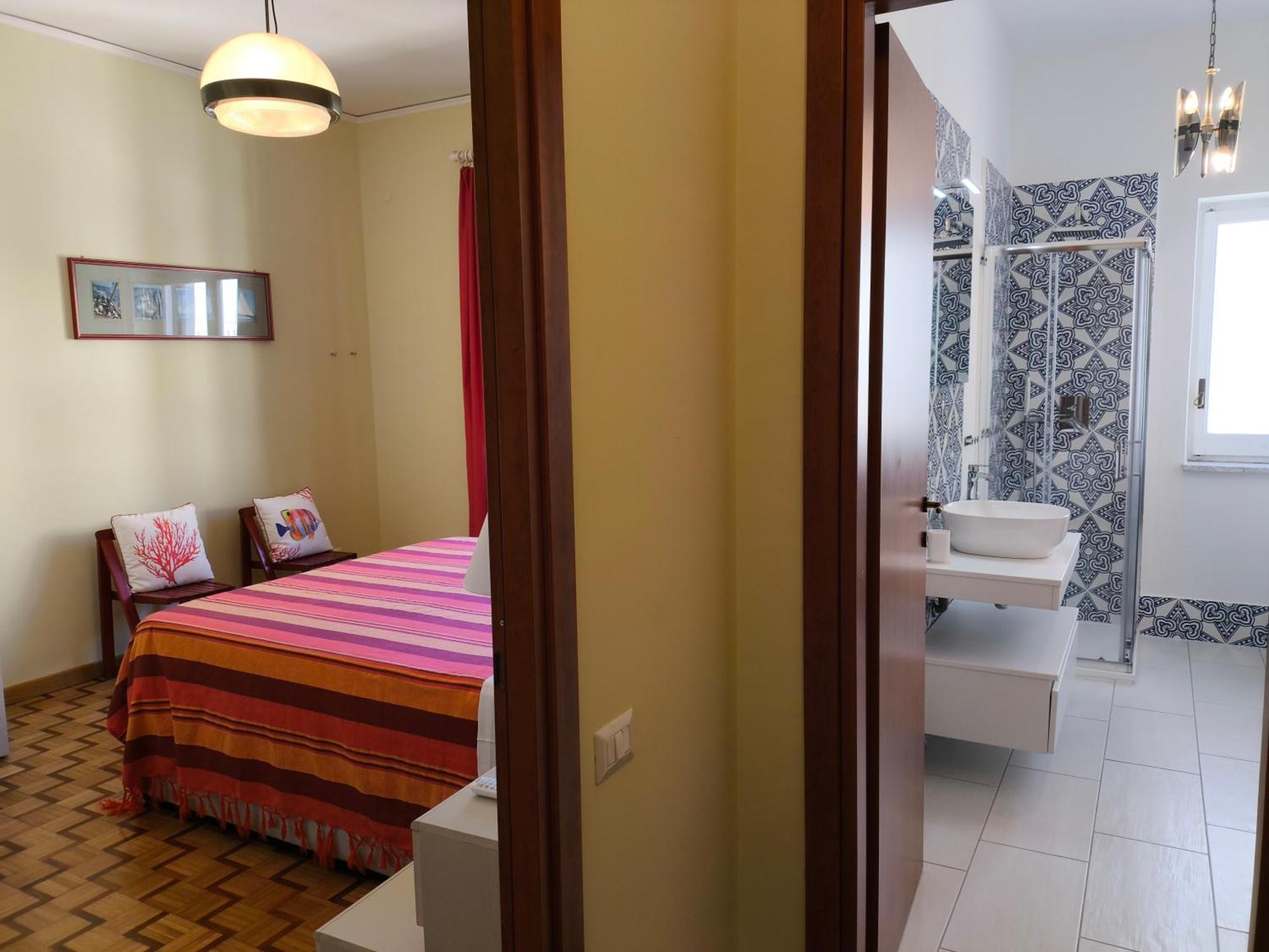 Casa Mar - Elegant Apartment With Pool And Panoramic Terrace In The Heart Of Sorrento Eksteriør billede